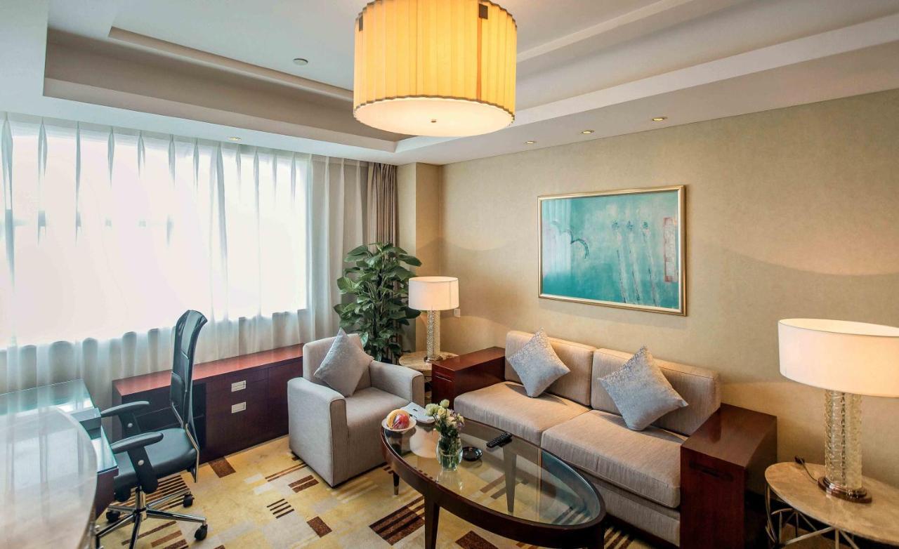 Sheraton Guiyang Hotel Екстериор снимка